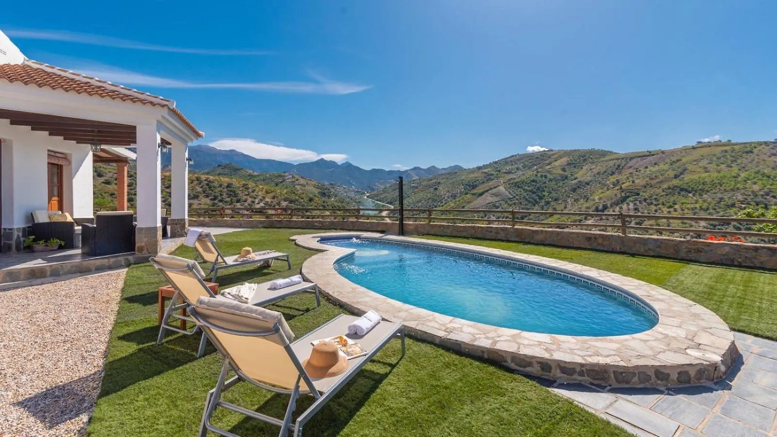 Finca La Diosa Salares By Ruralidays